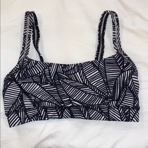 amazing condition lululemon sports bra